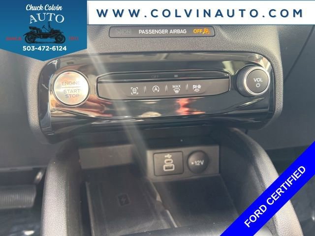 Certified 2025 Ford Escape Platinum image 24
