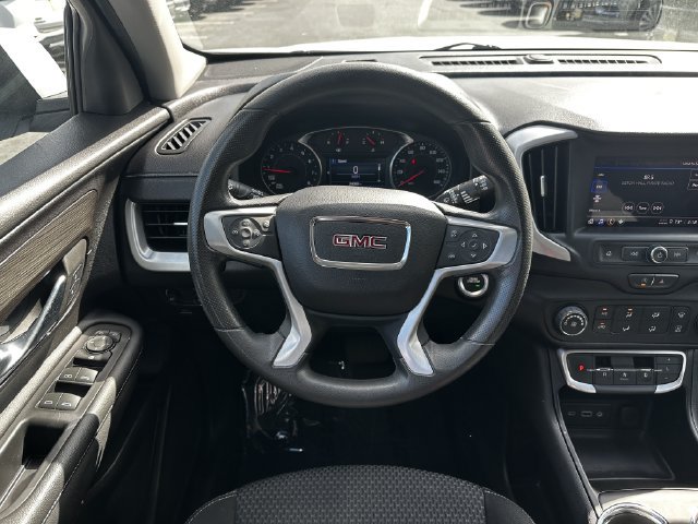 Used 2024 GMC Terrain SLE FWD image 14