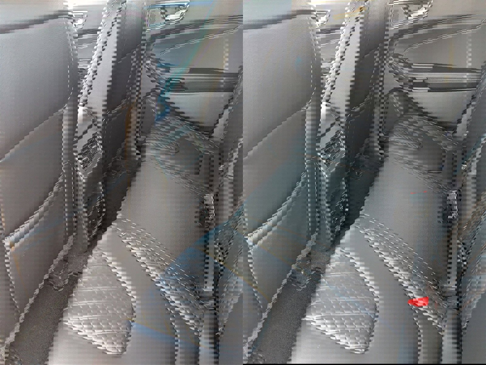 Certified 2024 Ford Edge Titanium image 15