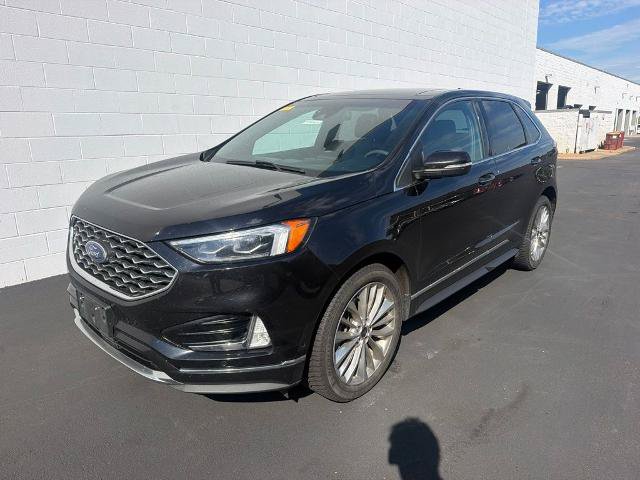 Certified 2021 Ford Edge Titanium w/ Equipment Group 301A AWD/4WD image 3