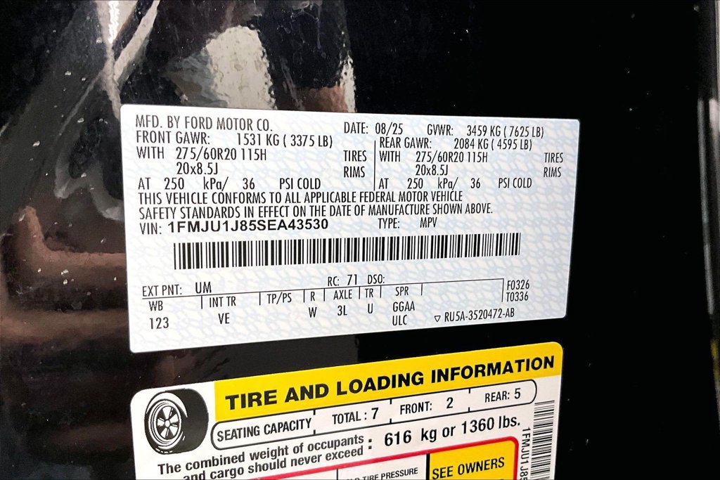 Certified 2025 Ford Expedition Active AWD/4WD image 36