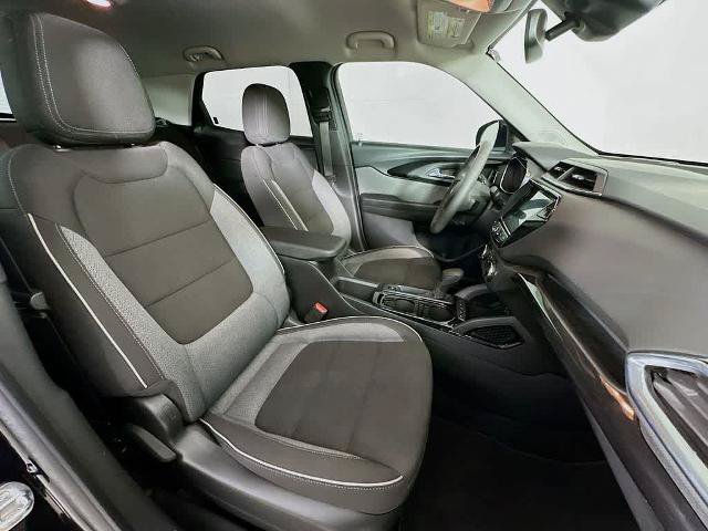 Used 2023 Chevrolet TrailBlazer LT w/ Convenience Package FWD image 14