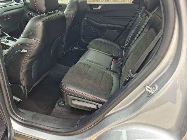 Certified 2022 Ford Escape SEL w/ SEL Stealth AWD Package image 10