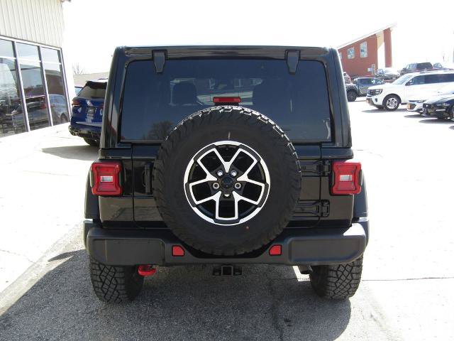 Used 2025 Jeep Wrangler Unlimited Rubicon w/ Convenience Group AWD/4WD image 4