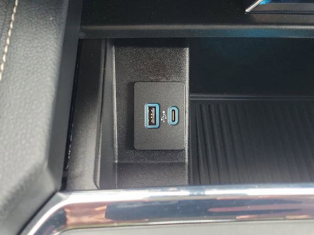 Certified 2023 Ford Expedition XLT image 31