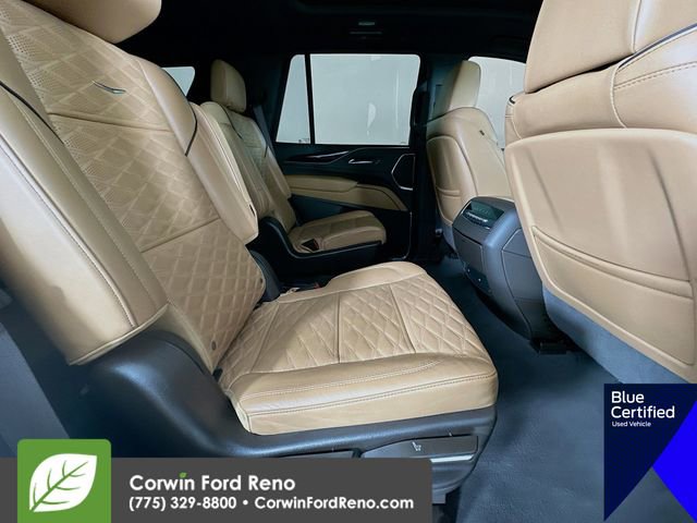 Used 2022 Cadillac Escalade Premium Luxury AWD/4WD image 33