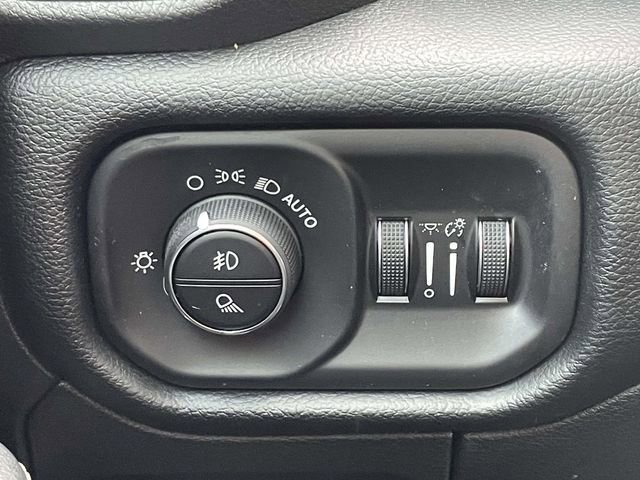 Used 2021 RAM 1500 Laramie AWD/4WD image 17