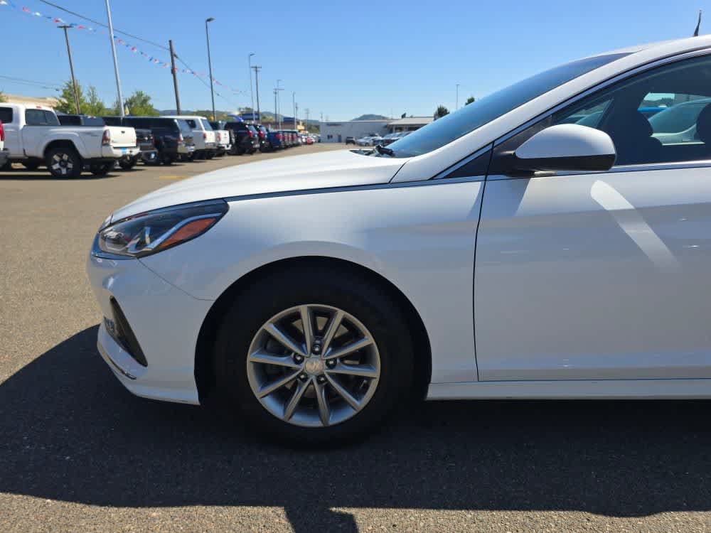 Used 2018 Hyundai Sonata SE FWD image 18