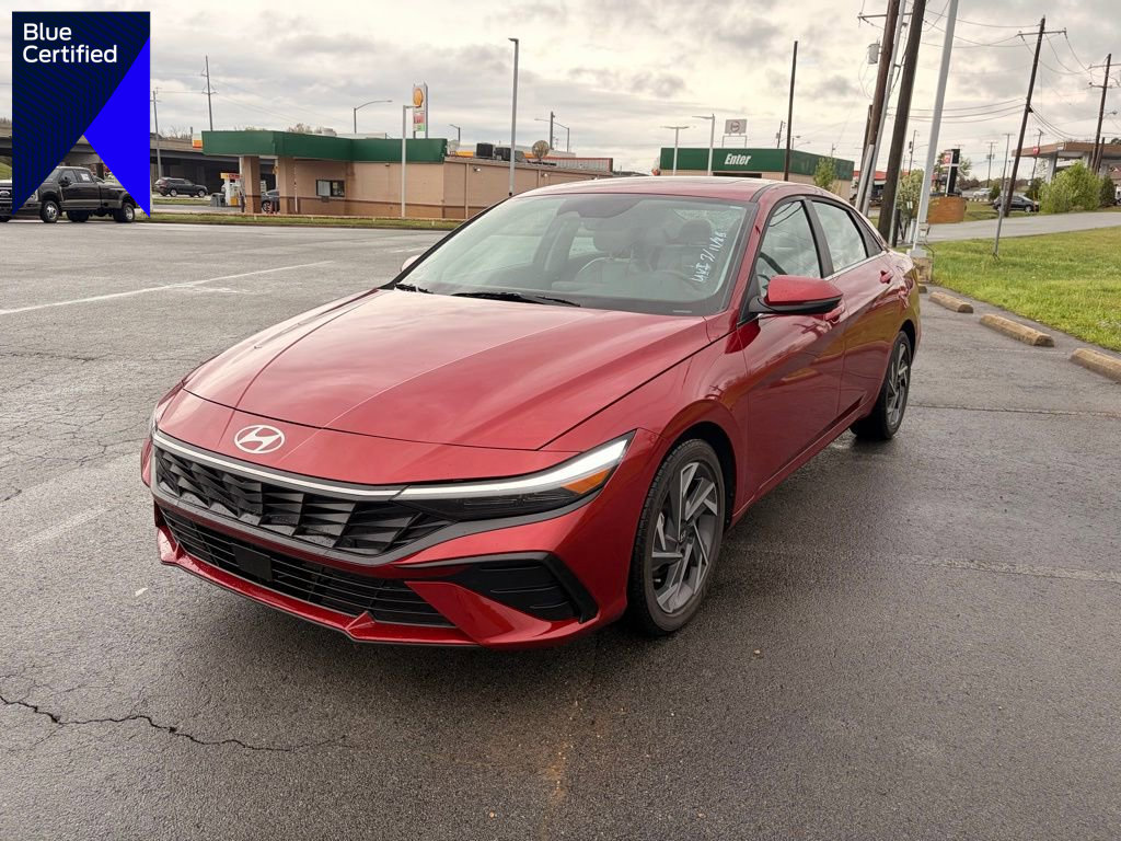 Used 2025 Hyundai Elantra Limited w/ Cargo Package image 1