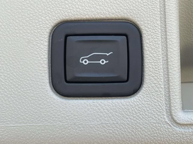 Used 2024 GMC Terrain Denali AWD/4WD image 11