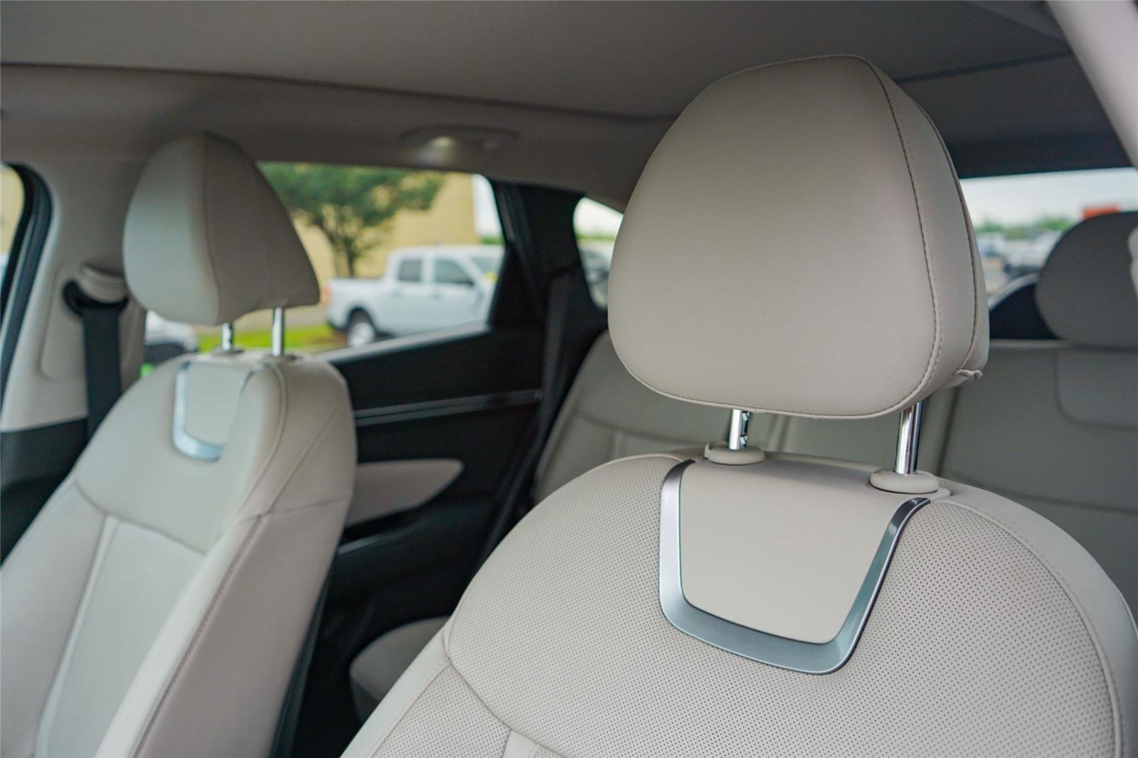 Used 2023 Hyundai Tucson Limited image 11