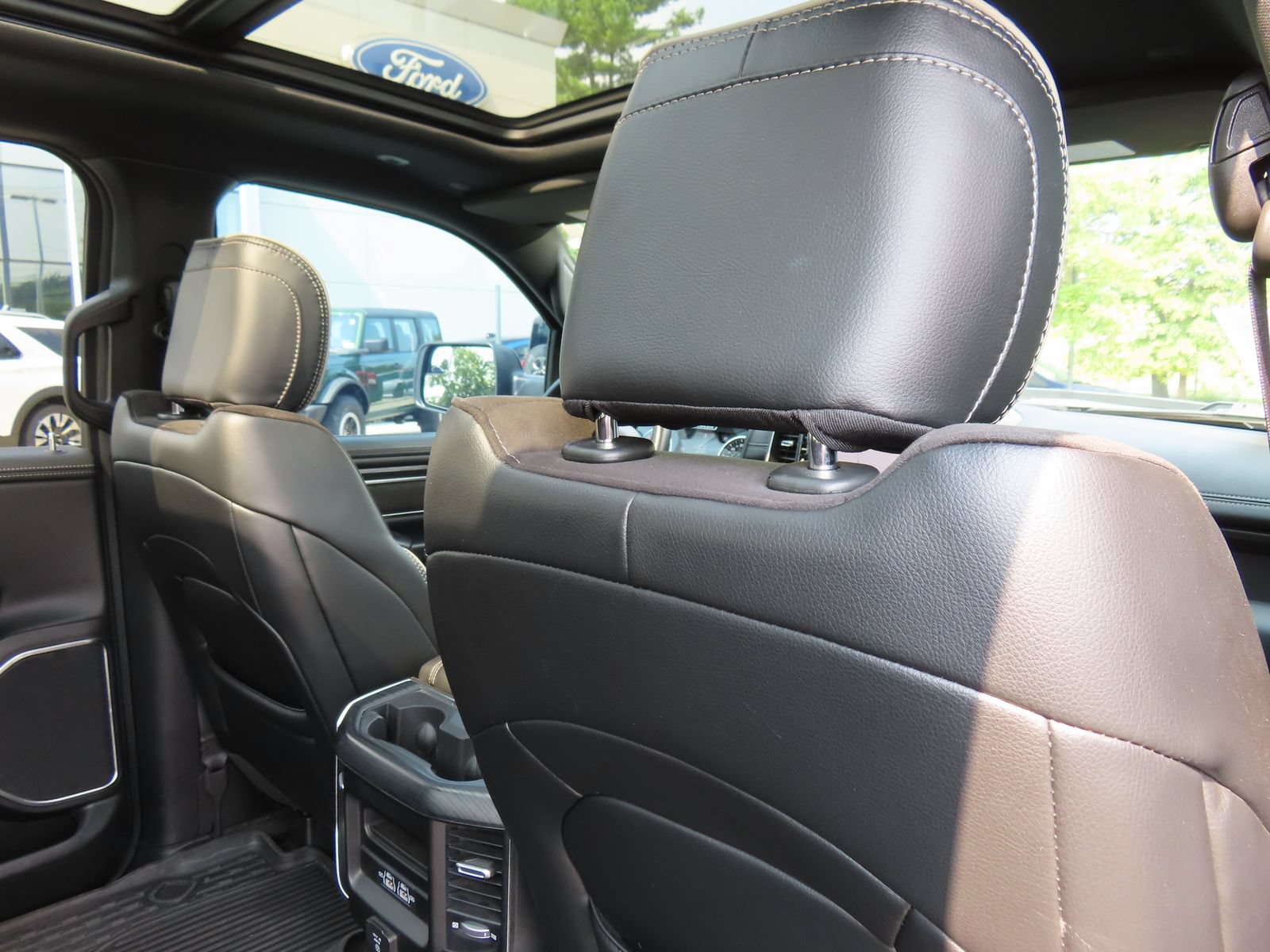 Used 2023 RAM 1500 Laramie AWD/4WD image 40
