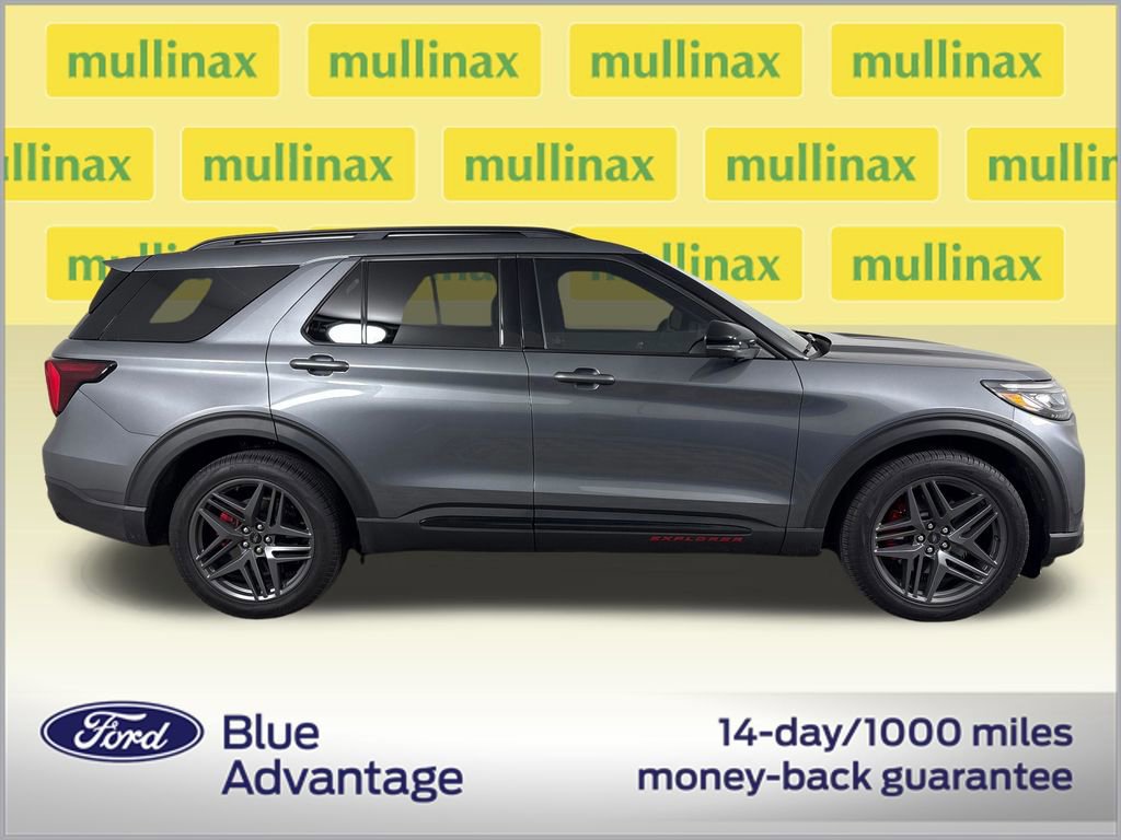 Certified 2025 Ford Explorer ST image 7