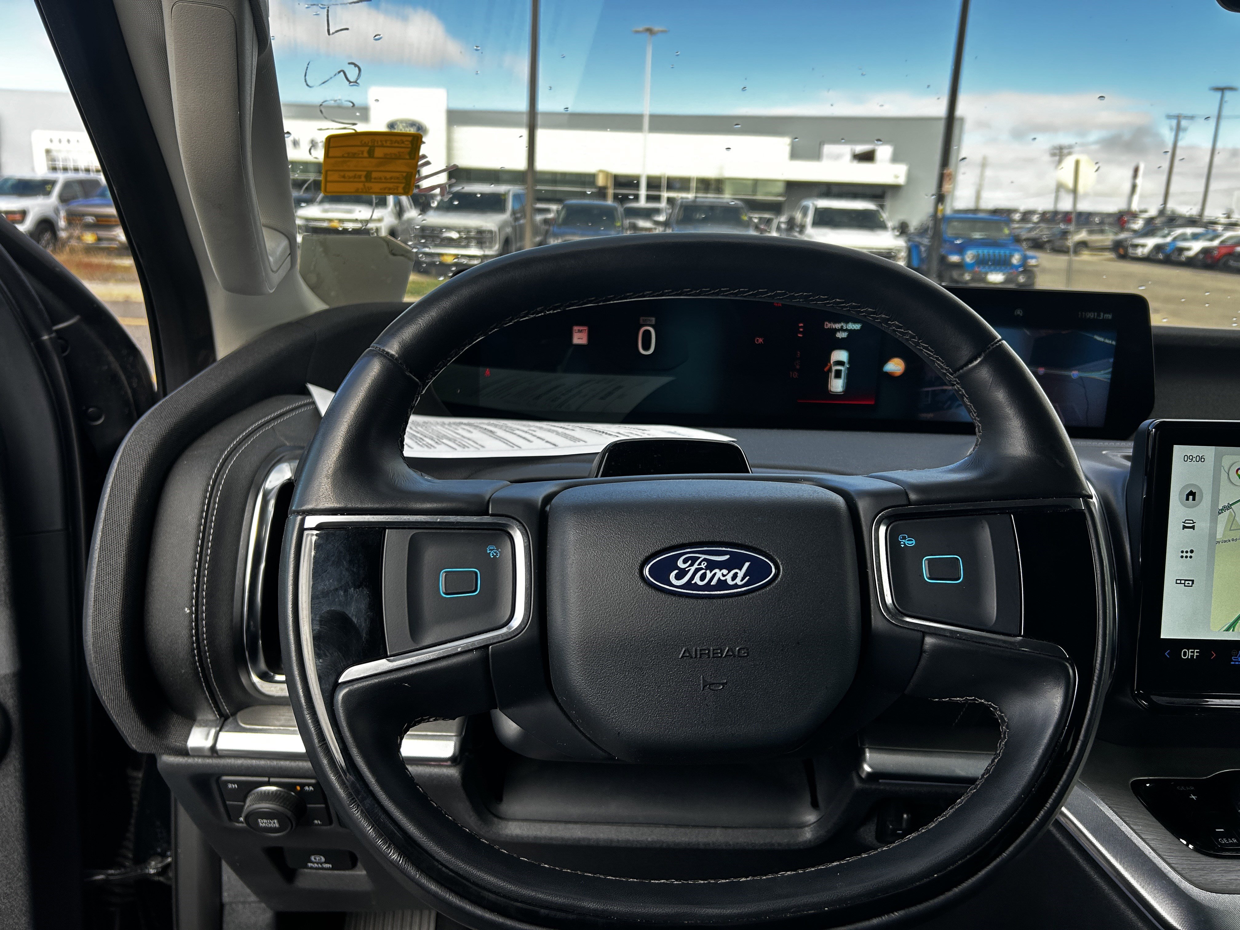 Certified 2025 Ford Expedition Platinum AWD/4WD image 18