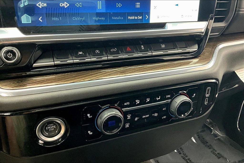 Used 2024 Chevrolet Silverado 1500 LT image 32