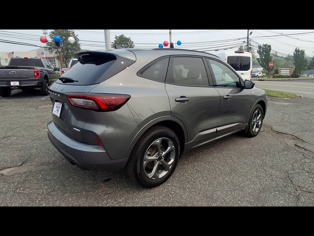 Certified 2024 Ford Escape ST-Line w/ Tech Pack #1 AWD/4WD image 8