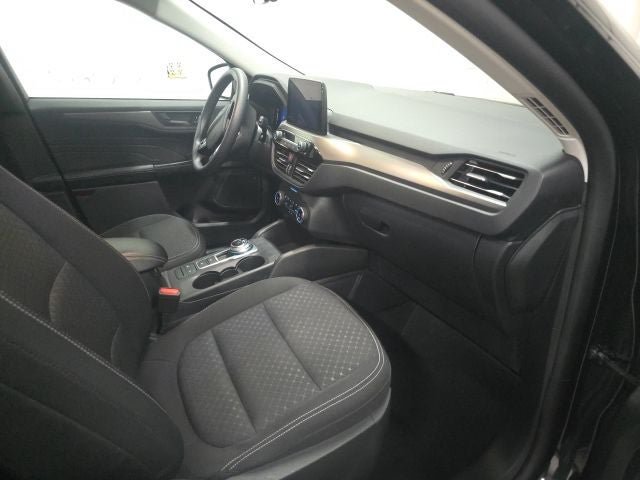 Certified 2025 Ford Escape Active AWD/4WD image 4