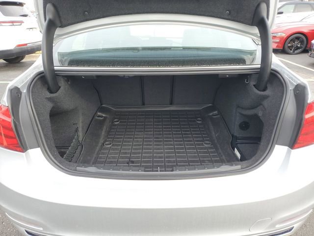 Used 2018 BMW 330i xDrive Sedan w/ Convenience Package image 32