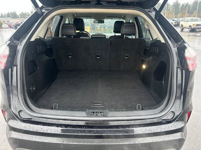 Certified 2020 Ford Edge SEL w/ Cold Weather Package image 32