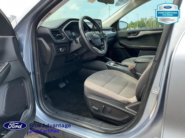 Certified 2022 Ford Escape SE w/ Cold Weather Package AWD/4WD image 17