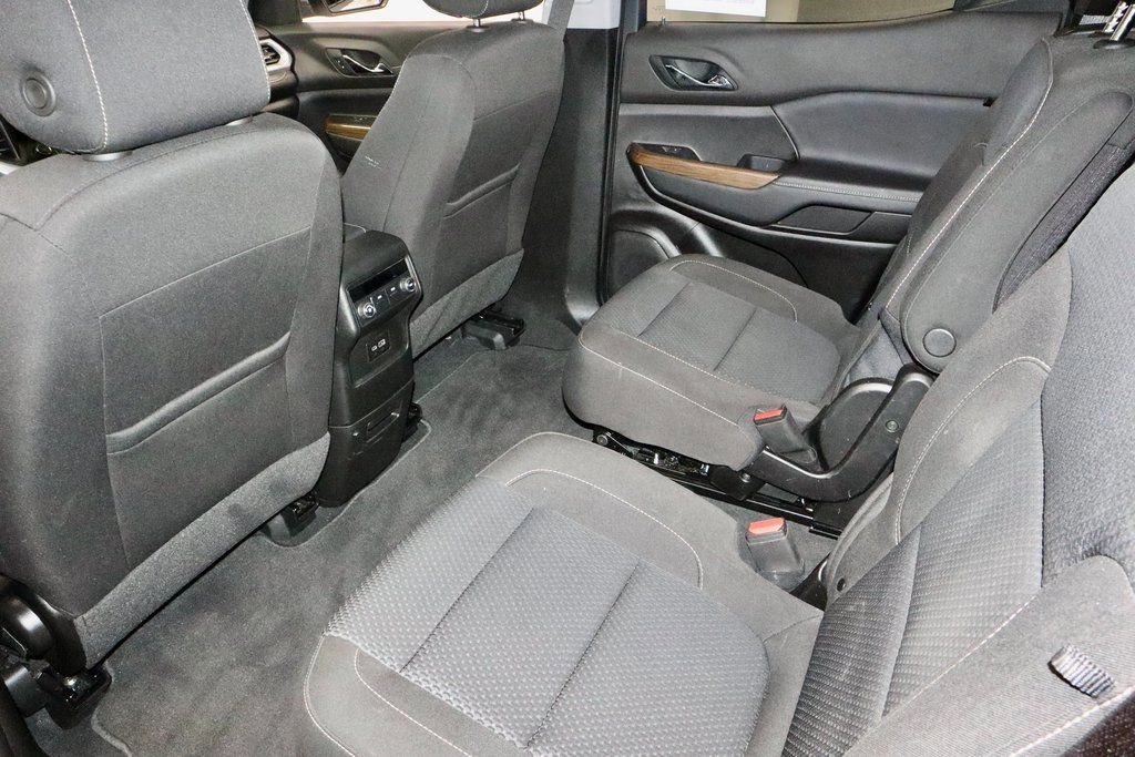 Used 2023 GMC Acadia SLE image 20