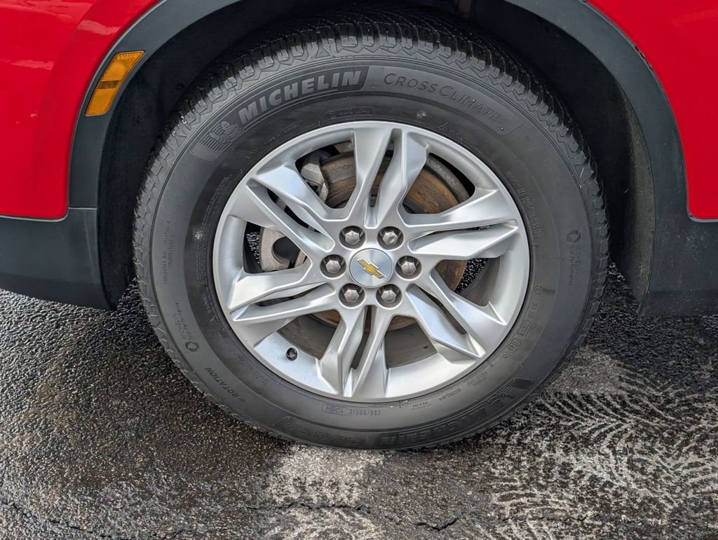 Used 2019 Chevrolet Blazer LT image 13