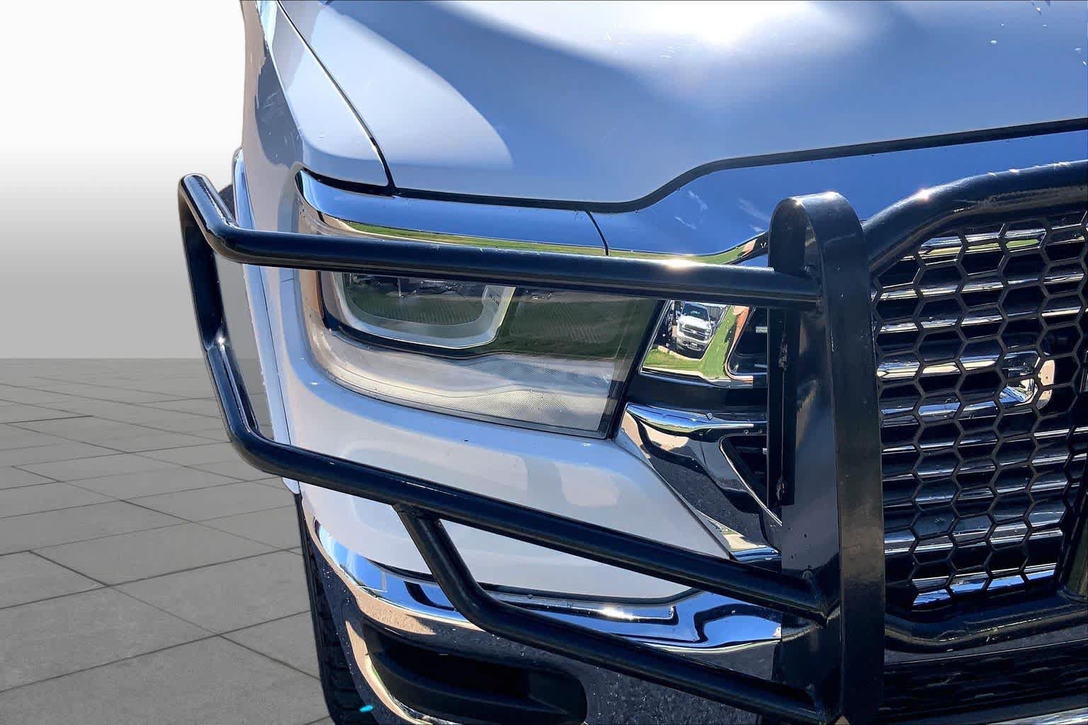 Used 2022 RAM 1500 Laramie AWD/4WD image 28