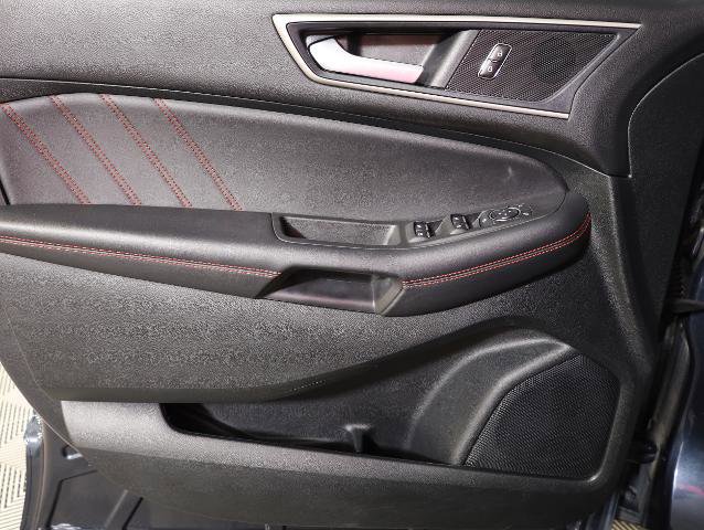 Certified 2024 Ford Edge ST-Line AWD/4WD image 25