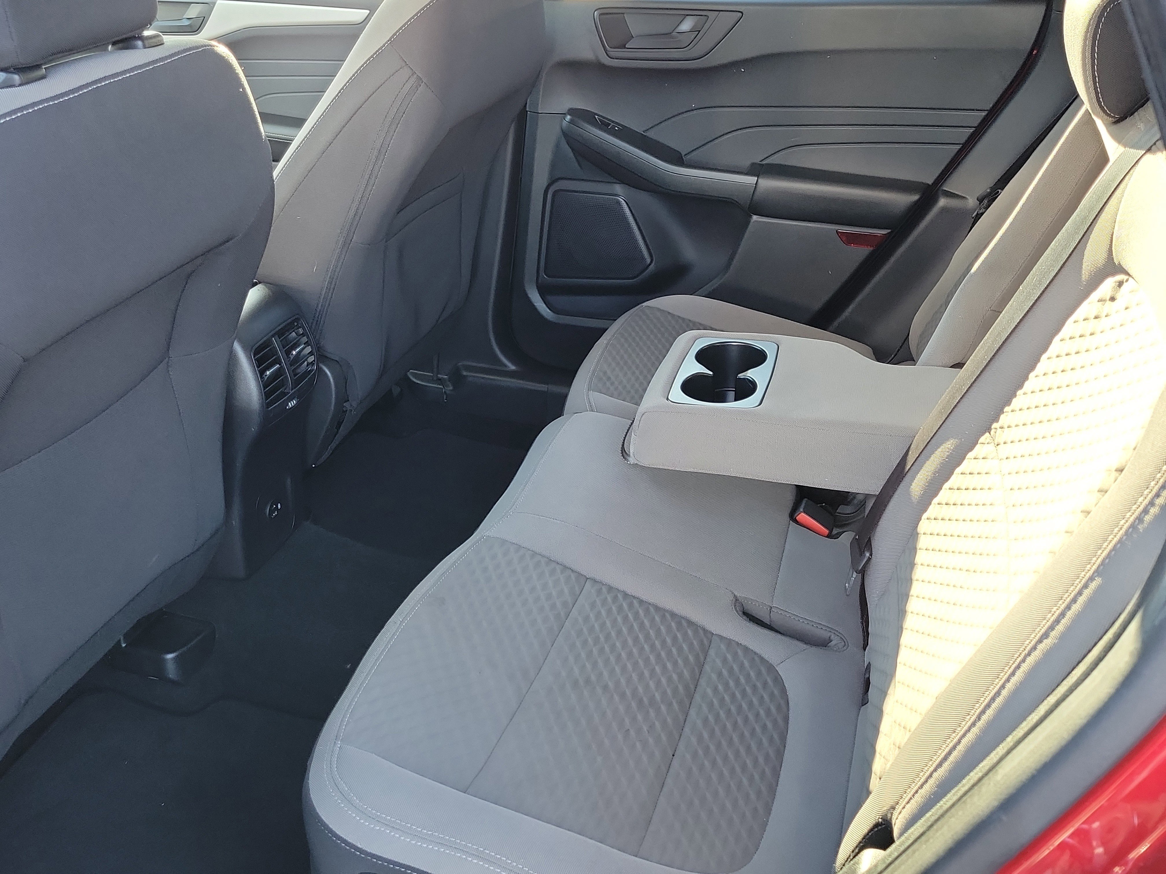 Certified 2022 Ford Escape SE w/ SE Sport Appearance Package image 12