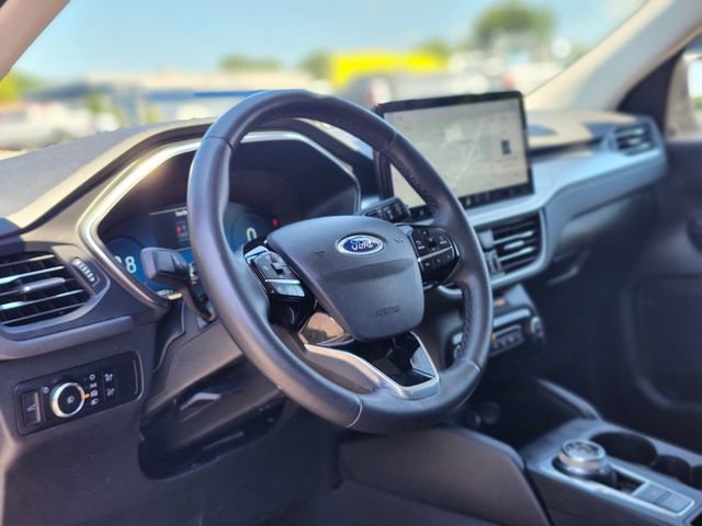 Certified 2023 Ford Escape Platinum AWD/4WD image 19