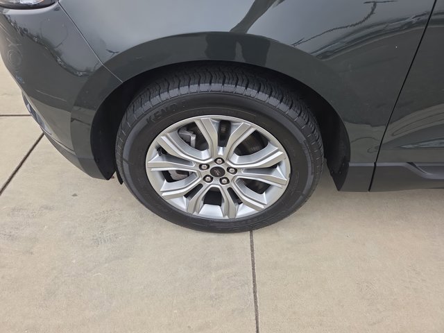 Certified 2024 Ford Edge Titanium image 9