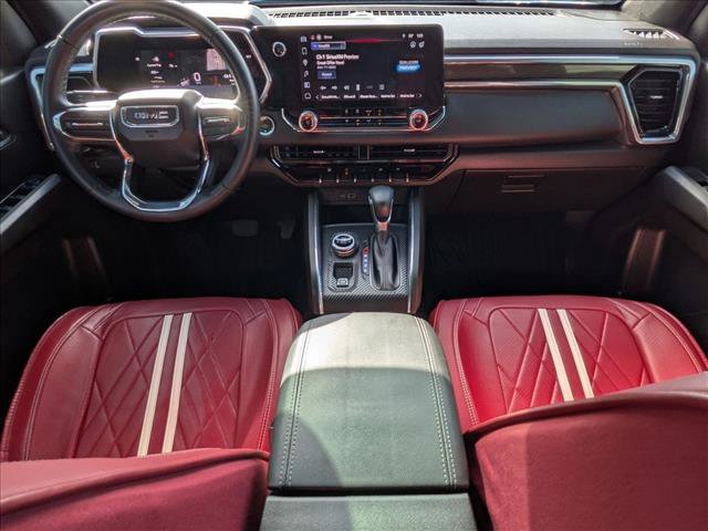 Used 2025 GMC Canyon Elevation AWD/4WD image 17