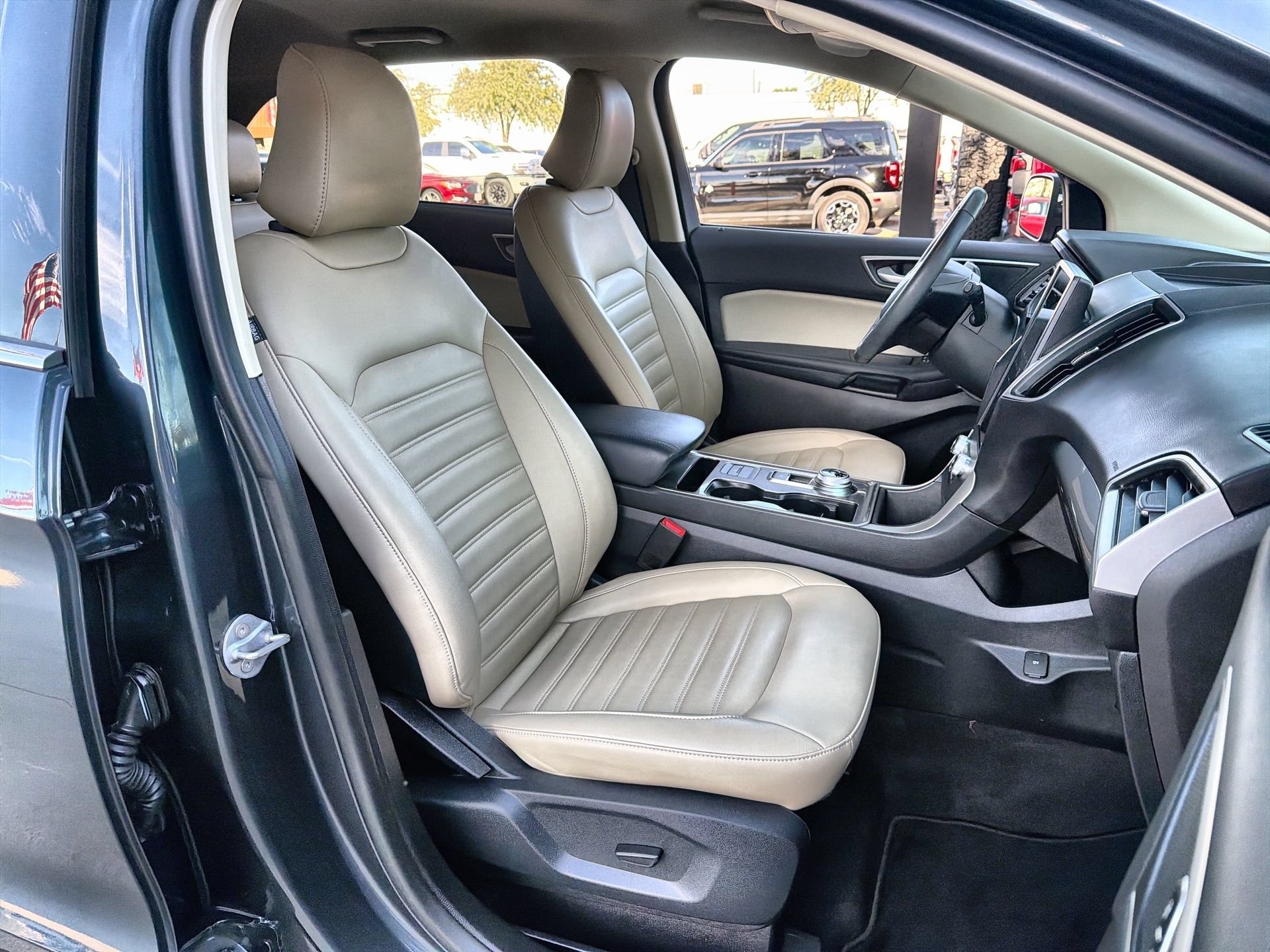 Certified 2024 Ford Edge SEL w/ Convenience Package AWD/4WD image 23
