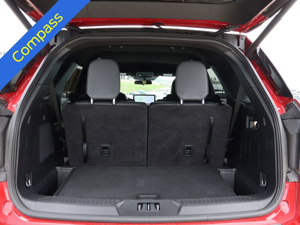 Certified 2025 Ford Explorer ST-Line AWD/4WD image 15