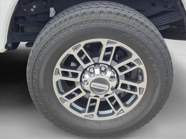 Certified 2025 Ford F250 Platinum w/ Platinum Plus Package AWD/4WD image 21
