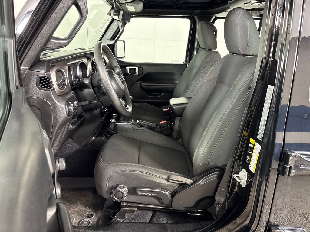 Used 2020 Jeep Wrangler Unlimited Sport AWD/4WD image 28