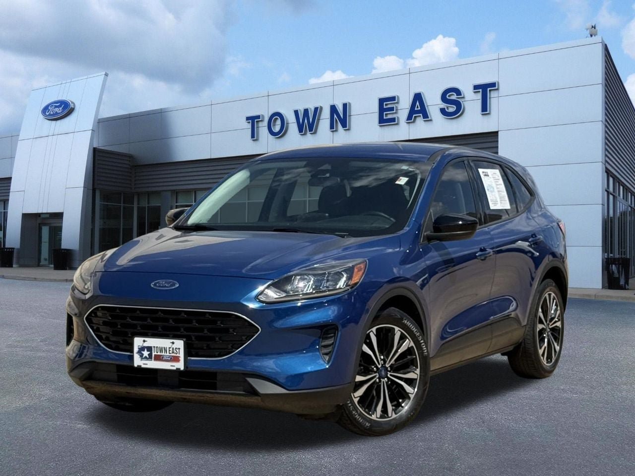 Certified 2022 Ford Escape SE w/ SE Sport Appearance Package