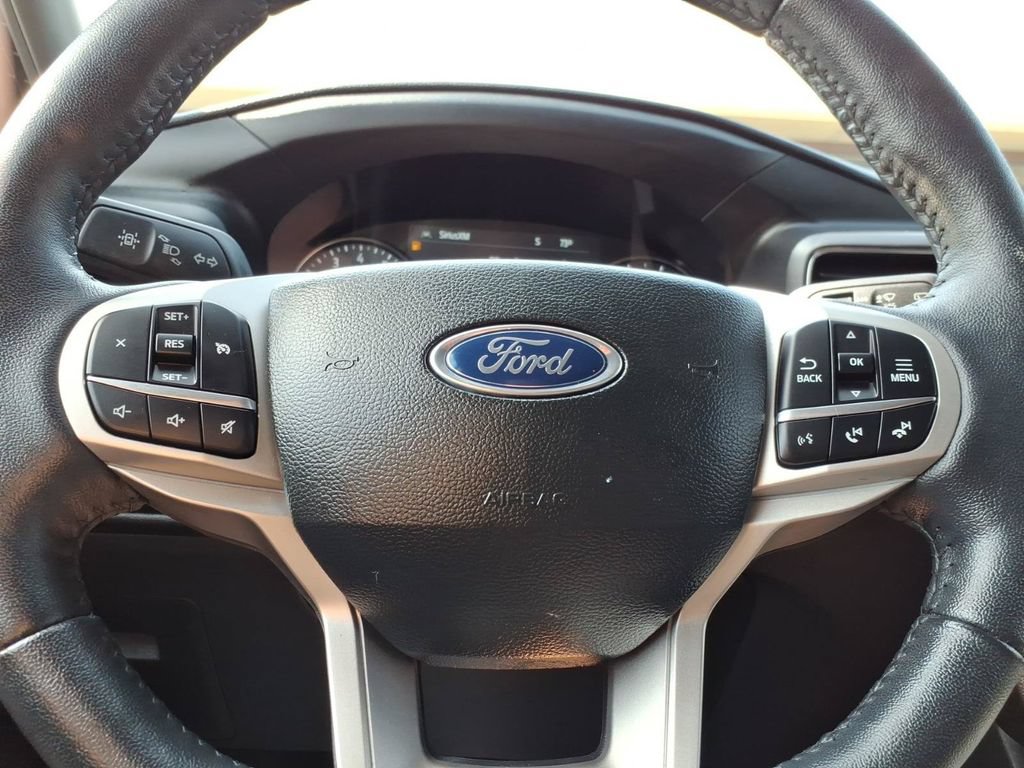 Certified 2023 Ford Explorer XLT w/ Equipment Group 202A AWD/4WD image 22