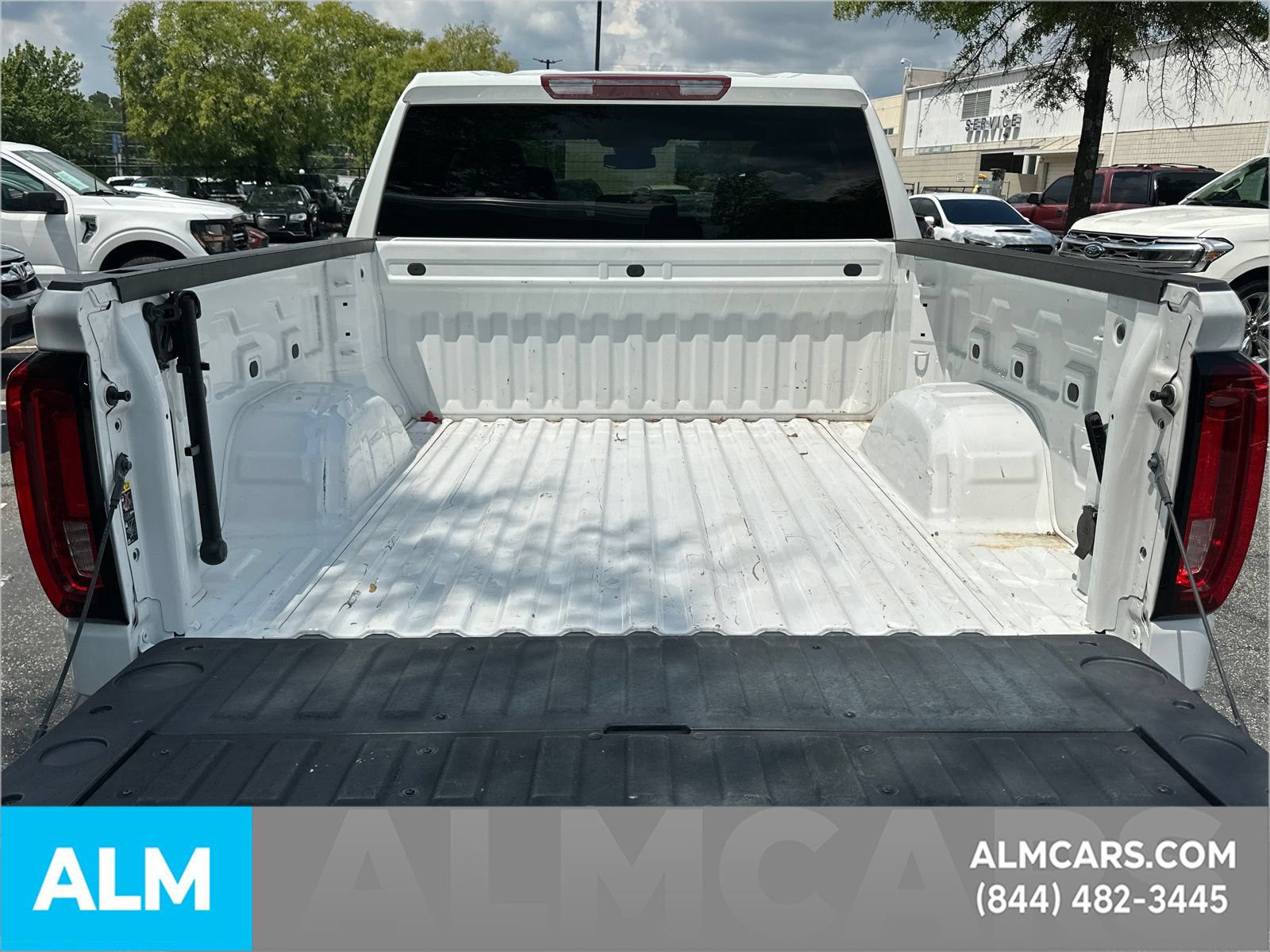 Used 2025 GMC Sierra 1500 SLT RWD image 21