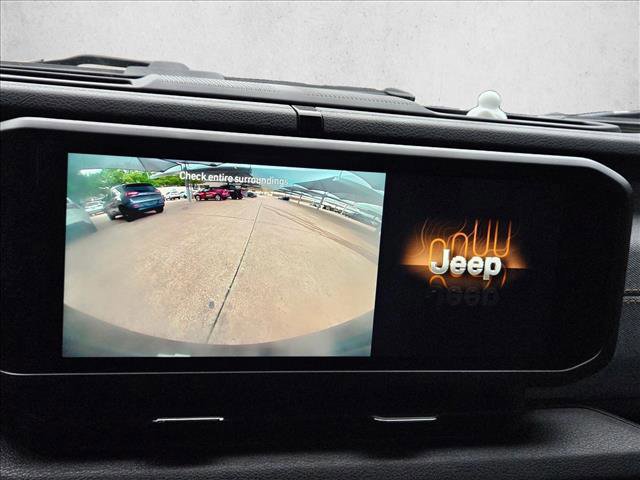 Used 2025 Jeep Wrangler Sport AWD/4WD image 12