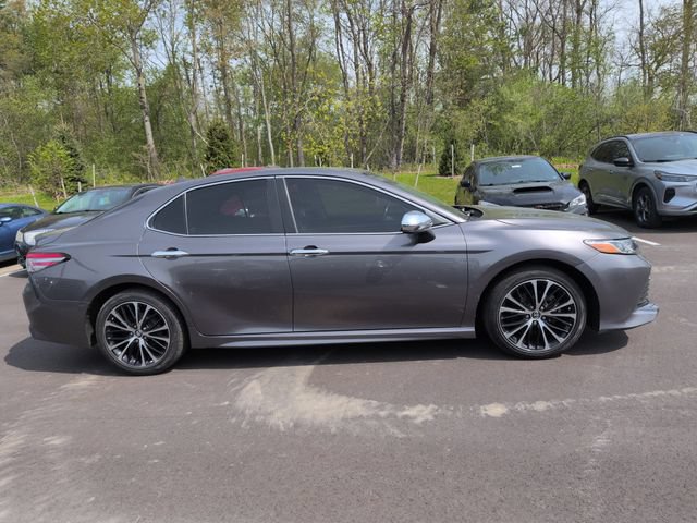 Used 2019 Toyota Camry SE FWD image 4