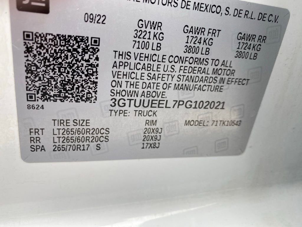 Used 2023 GMC Sierra 1500 AT4 w/ AT4 Premium Package image 32