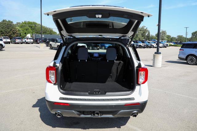 Certified 2024 Ford Explorer XLT w/ XLT Sport Appearance Package AWD/4WD image 11