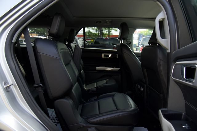 Certified 2021 Ford Explorer XLT w/ Equipment Group 202A AWD/4WD image 21