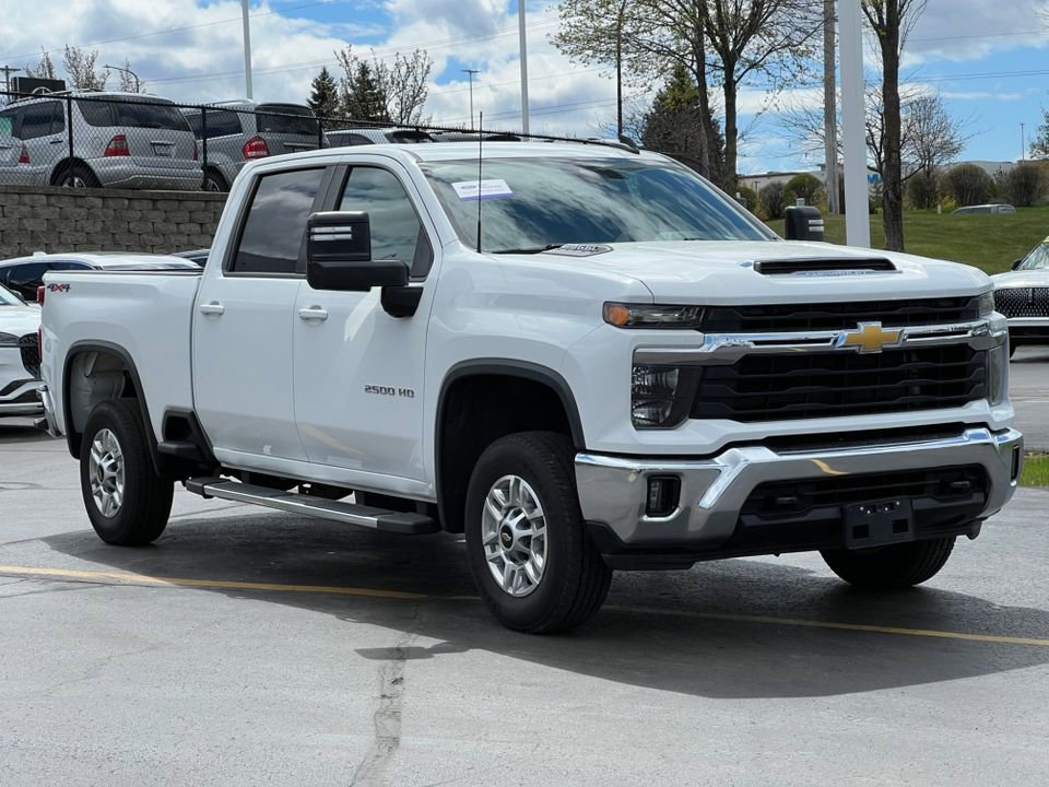 Used 2025 Chevrolet Silverado 2500 LT w/ Convenience Package AWD/4WD image 39