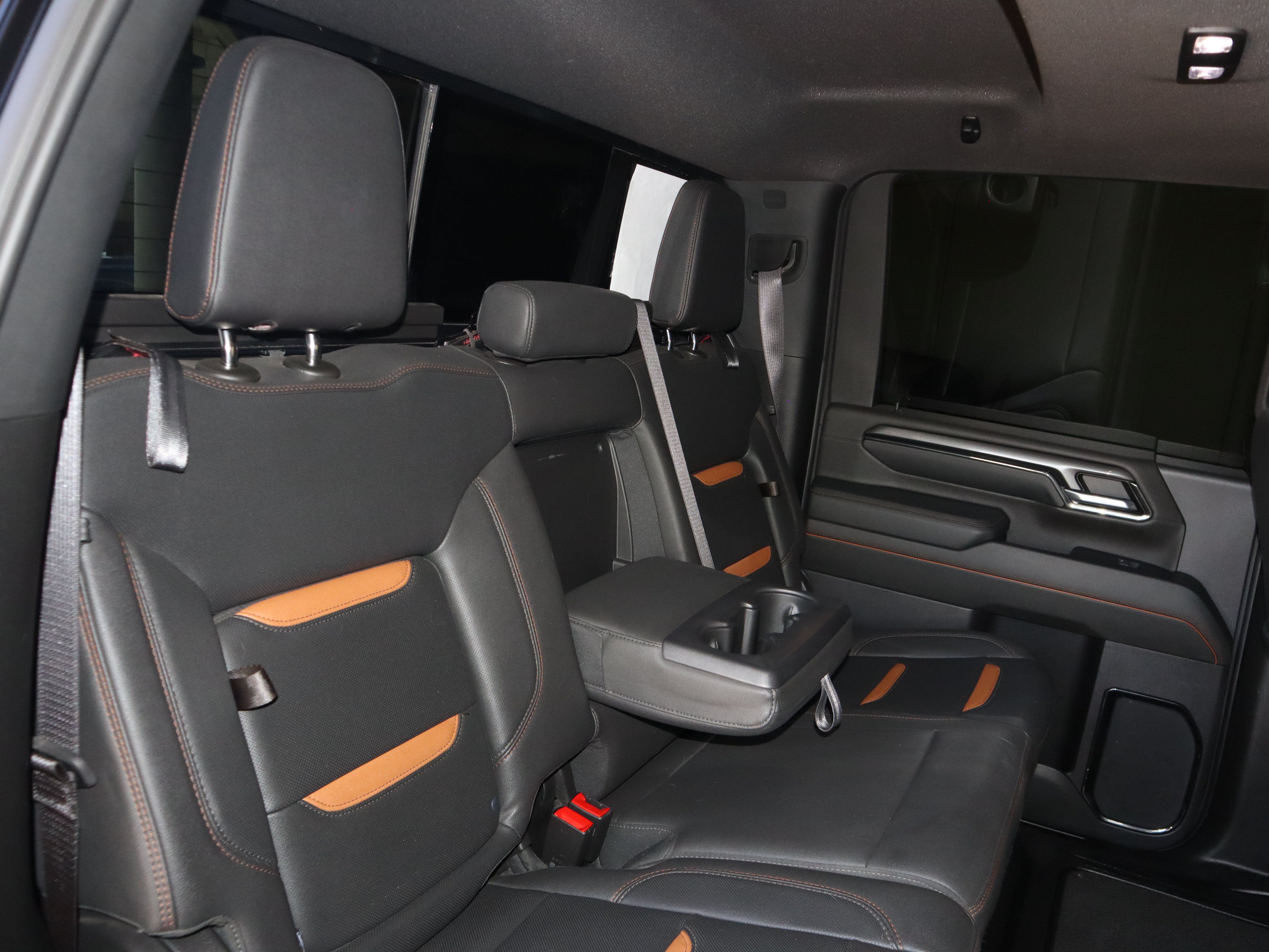 Used 2024 GMC Sierra 2500 AT4 w/ AT4 Premium Plus Package AWD/4WD image 44