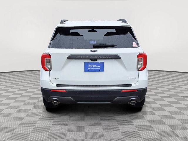 Certified 2022 Ford Explorer XLT w/ Equipment Group 202A AWD/4WD image 4