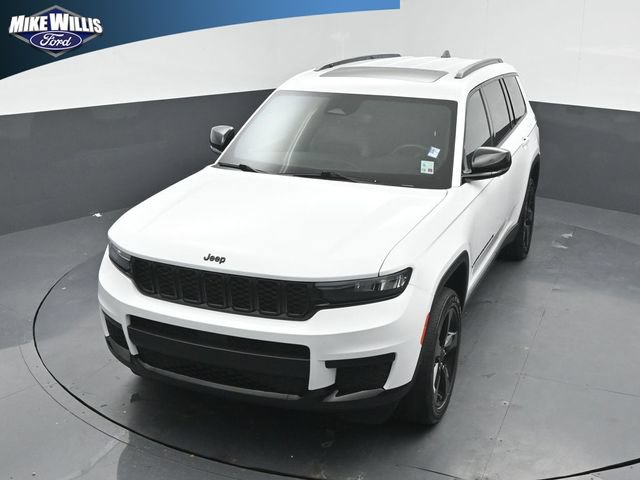 Used 2023 Jeep Grand Cherokee L Laredo AWD/4WD image 11