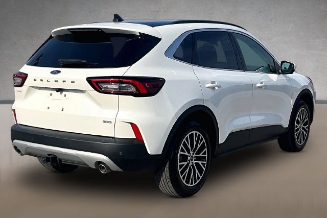 Certified 2025 Ford Escape SE w/ PHEV Premium Package FWD image 2