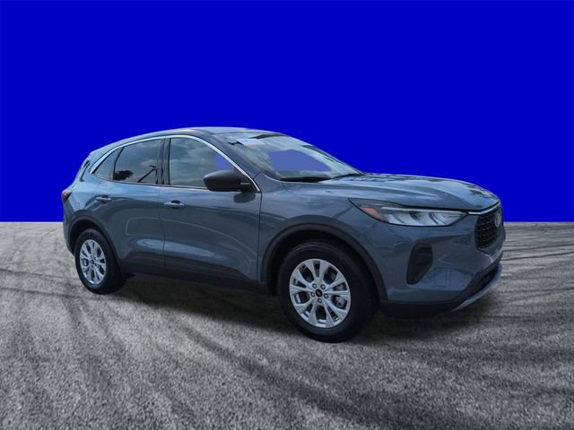 Certified 2024 Ford Escape Active w/ Tech Pack #1 FWD image 2